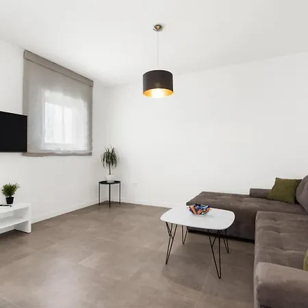 Venera - For Five People Porec